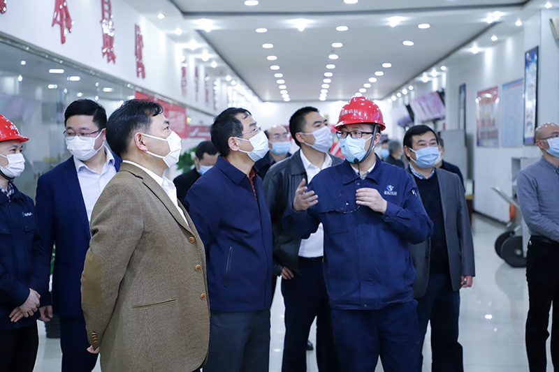 四川省人社廳領(lǐng)導(dǎo)蒞臨川威集團連界基地調(diào)研(圖4)