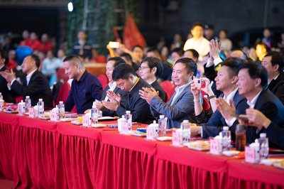 集團(tuán)公司舉行2020迎中秋慶國慶文藝晚會