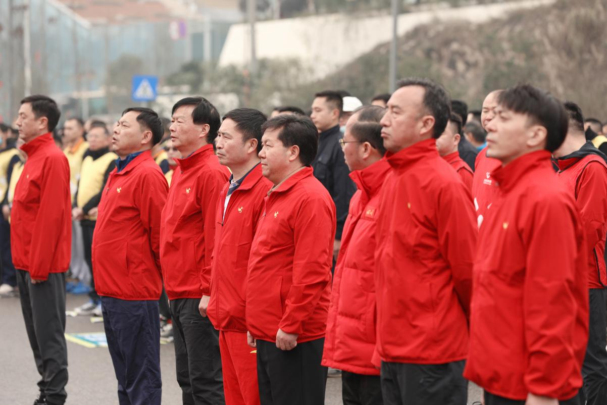 堅(jiān)守底線(xiàn)  砥礪前行 ——川威員工自發(fā)組織2022年迎新春全民健身跑(圖2)