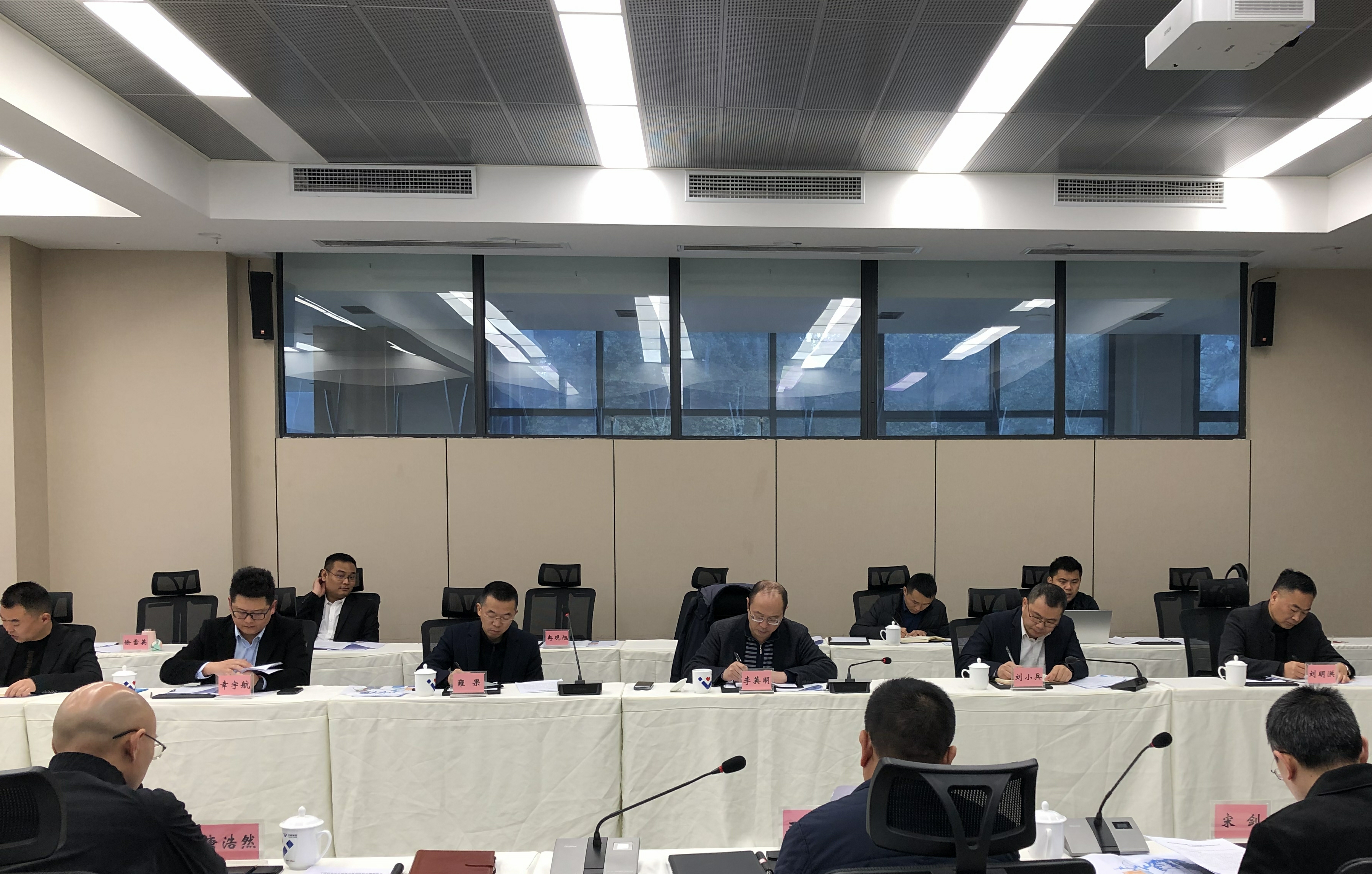 威遠縣經(jīng)開區(qū)、眾心樂公司組織召開連界鎮(zhèn)城市規(guī)劃暨船石湖濕地公園項目研究會(圖2)