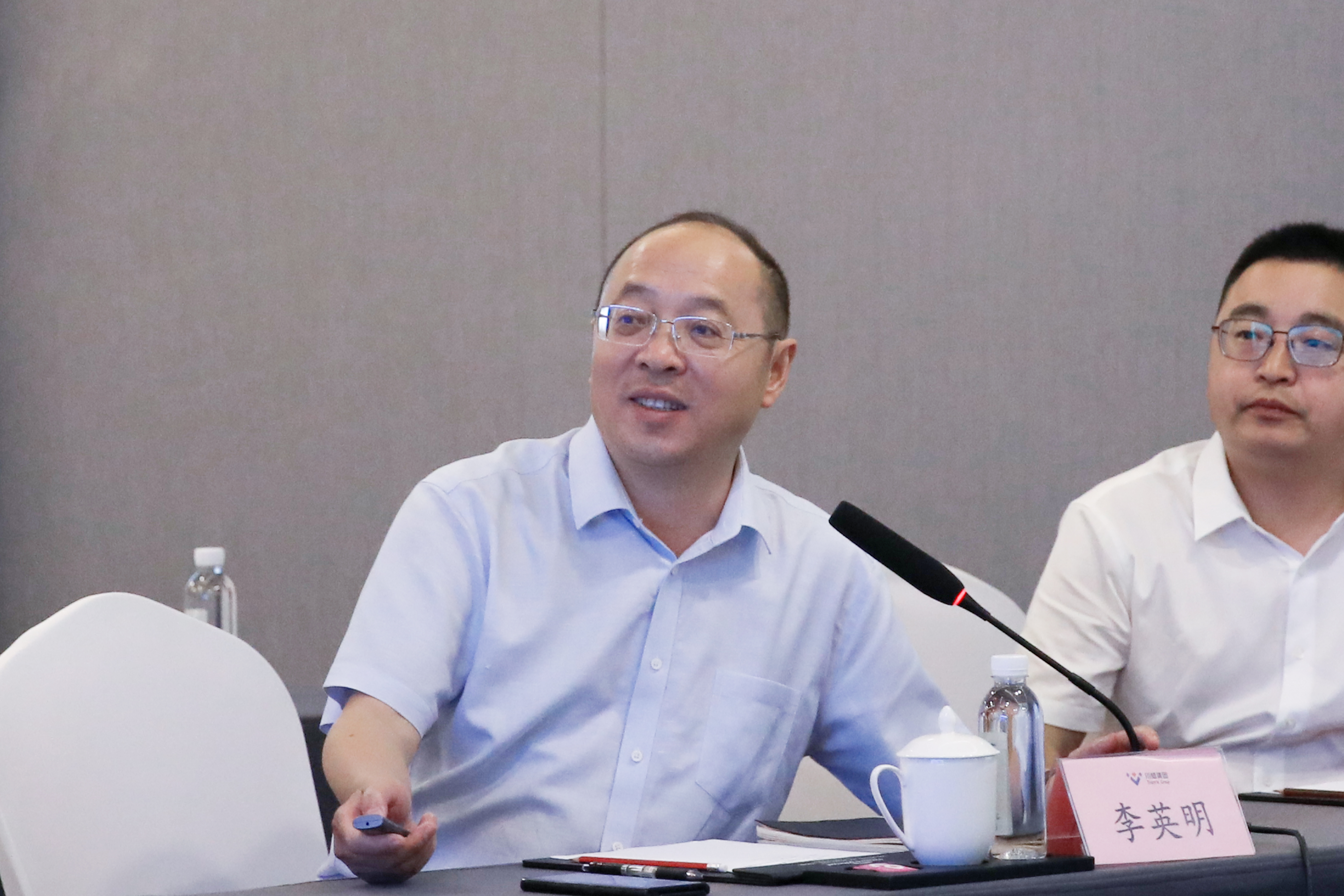 西昌市黨政代表團一行來訪川威連界基地考察調(diào)研(圖7) 西昌市黨政代表團一行來訪川威連界基地考察調(diào)研(圖7)