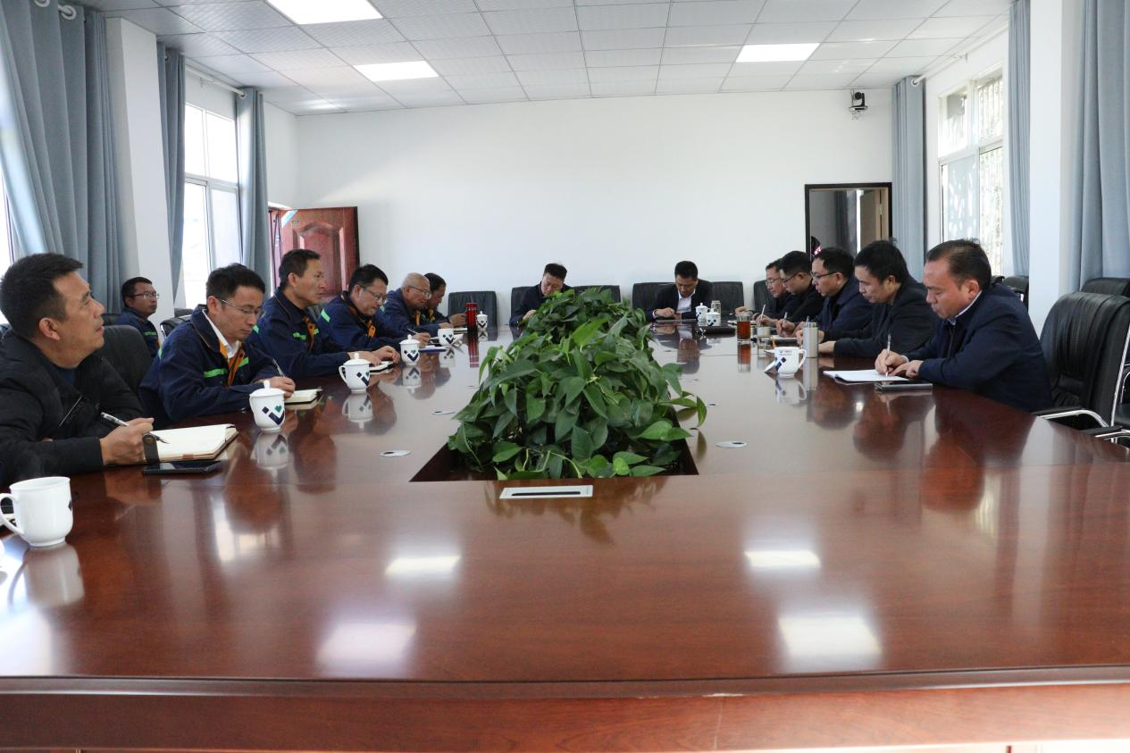 集團公司董事長王勁蒞臨礦業(yè)總公司會理片區(qū)視察工作(圖3)