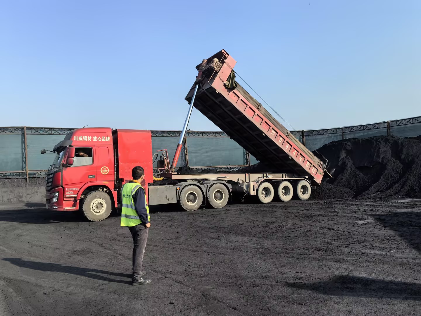 攀西綠色新引擎，“氫”裝上陣繪藍圖——氫能源卡車在攀西大地試運行