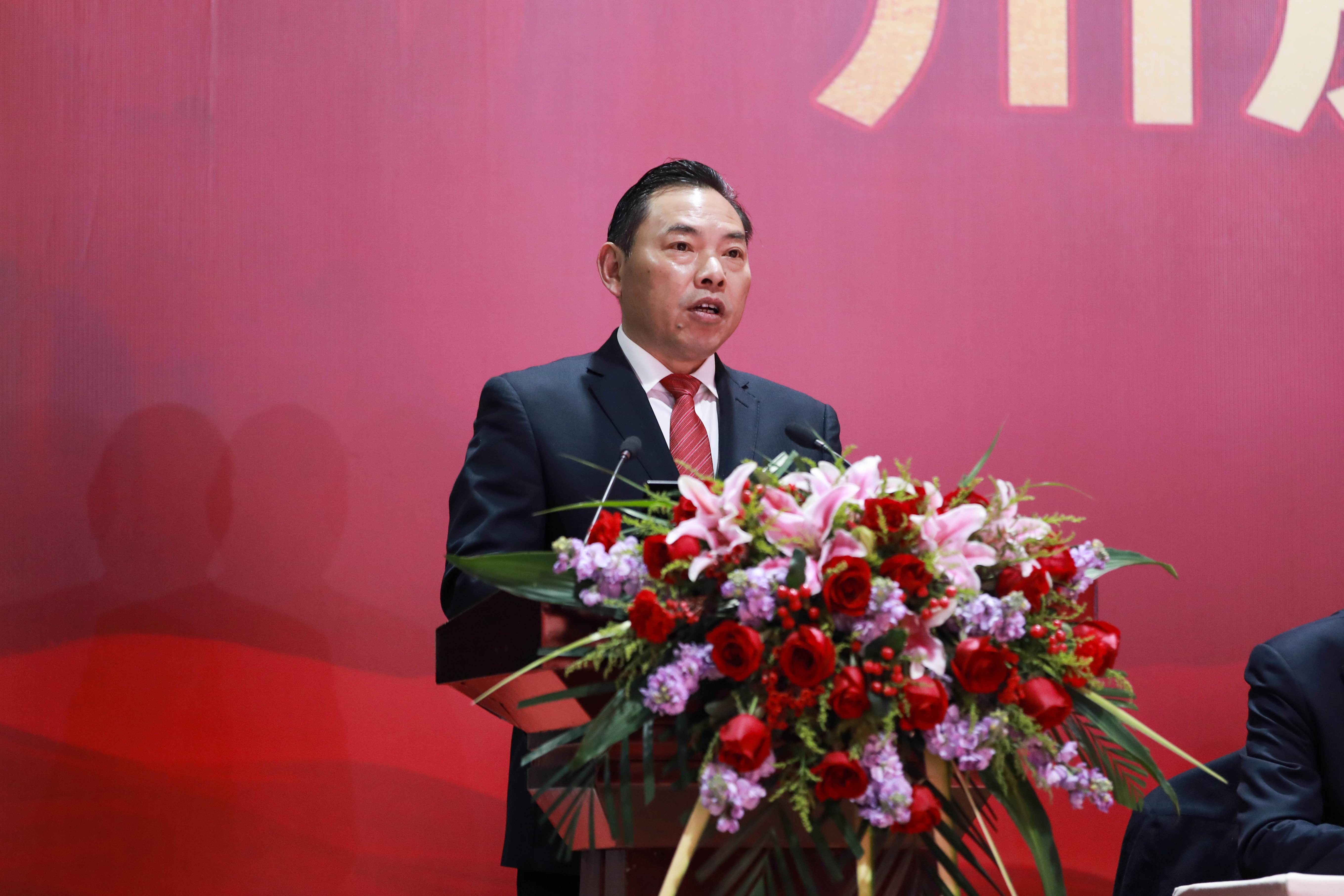 不折不撓  剩者為王——集團(tuán)公司隆重召開2023年年會(huì)(圖2)
