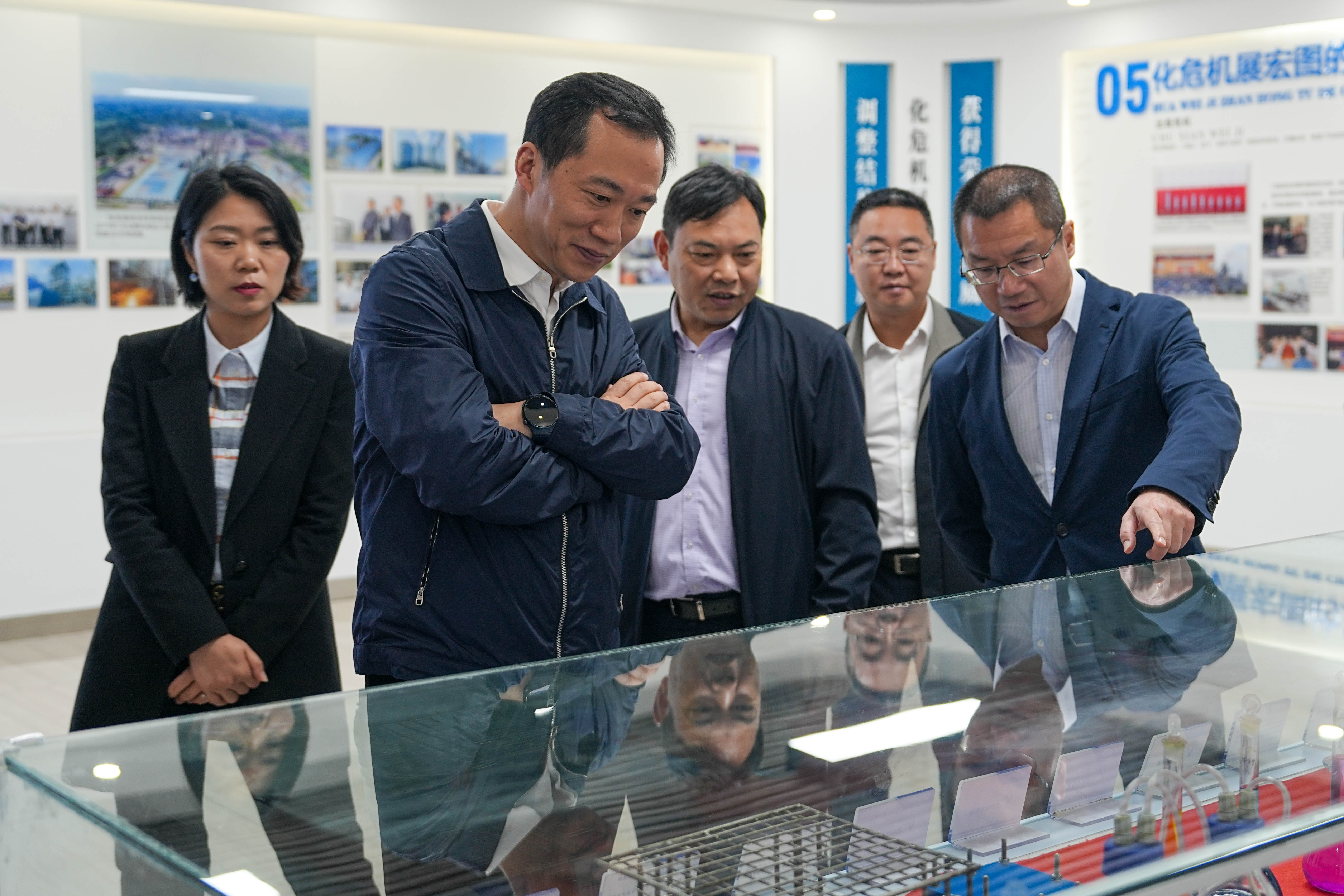 內(nèi)江市市委常委、組織部部長向赟蒞威調(diào)研(圖3)