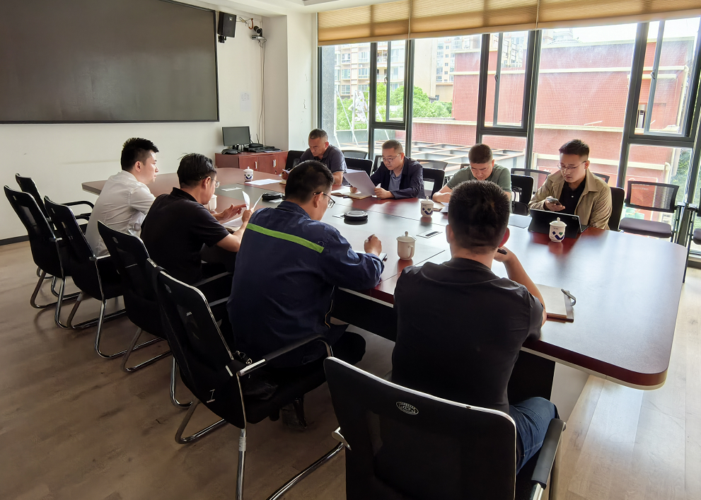 會理市委副書記、市長徐陽到礦業(yè)總公司財通公司調(diào)研