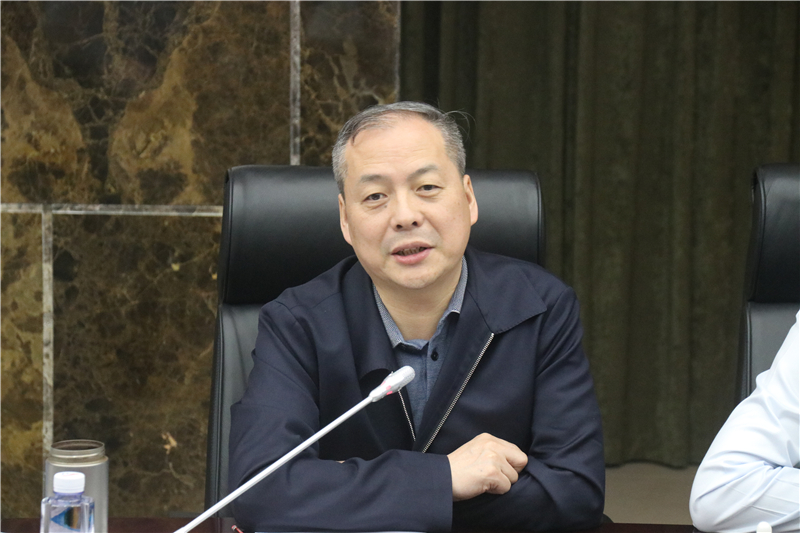 中鐵物資集團總經(jīng)理、黨委副書記唐建勇一行到川威座談交流(圖3)